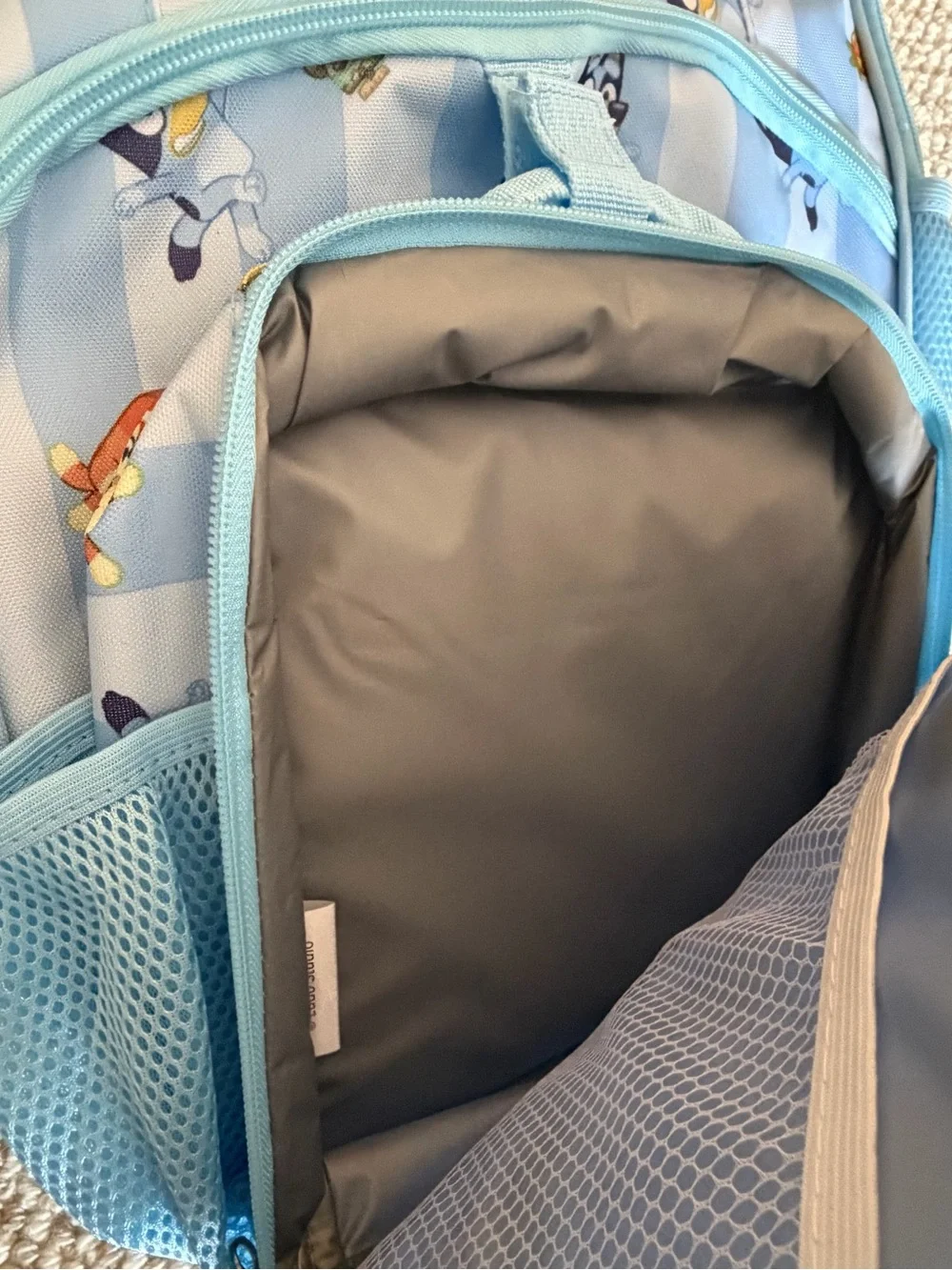 Bluey 17” 4 Piece Back Pack Set With Headphones Lunch Tote and Key Chain NEW